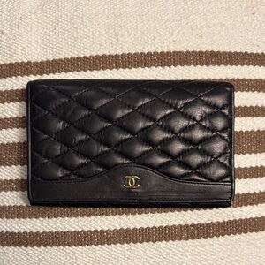 🎈NEW LISTING🎈CHANEL 🎈QUILTED GABRIELLE WALLET 🎈 BLACK